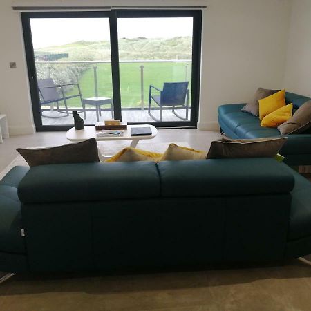 Portrush Luxury Apartment, Currangate ภายนอก รูปภาพ