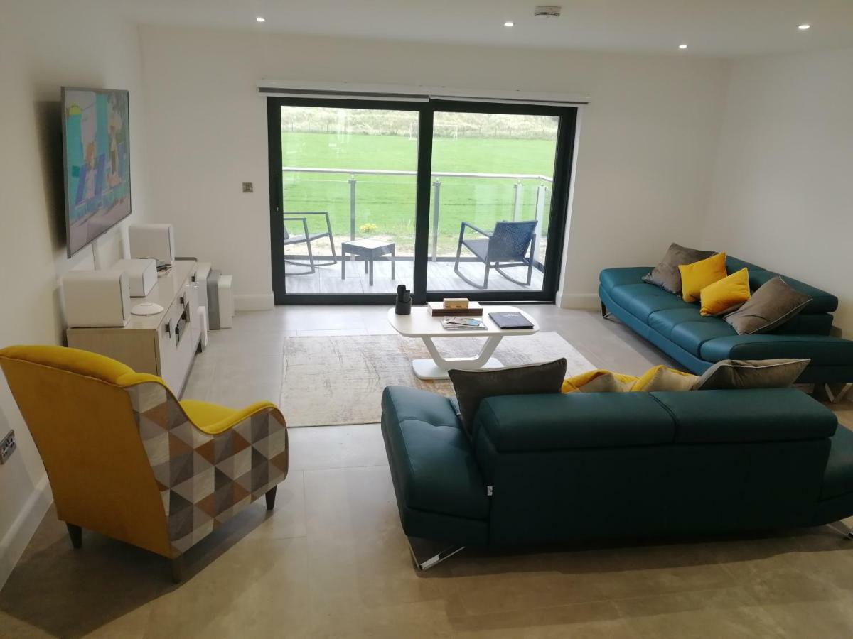Portrush Luxury Apartment, Currangate ภายนอก รูปภาพ
