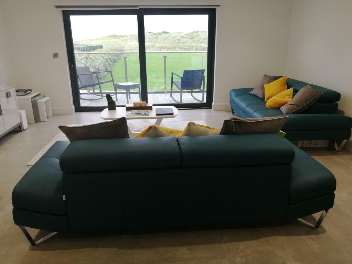 Portrush Luxury Apartment, Currangate ภายนอก รูปภาพ