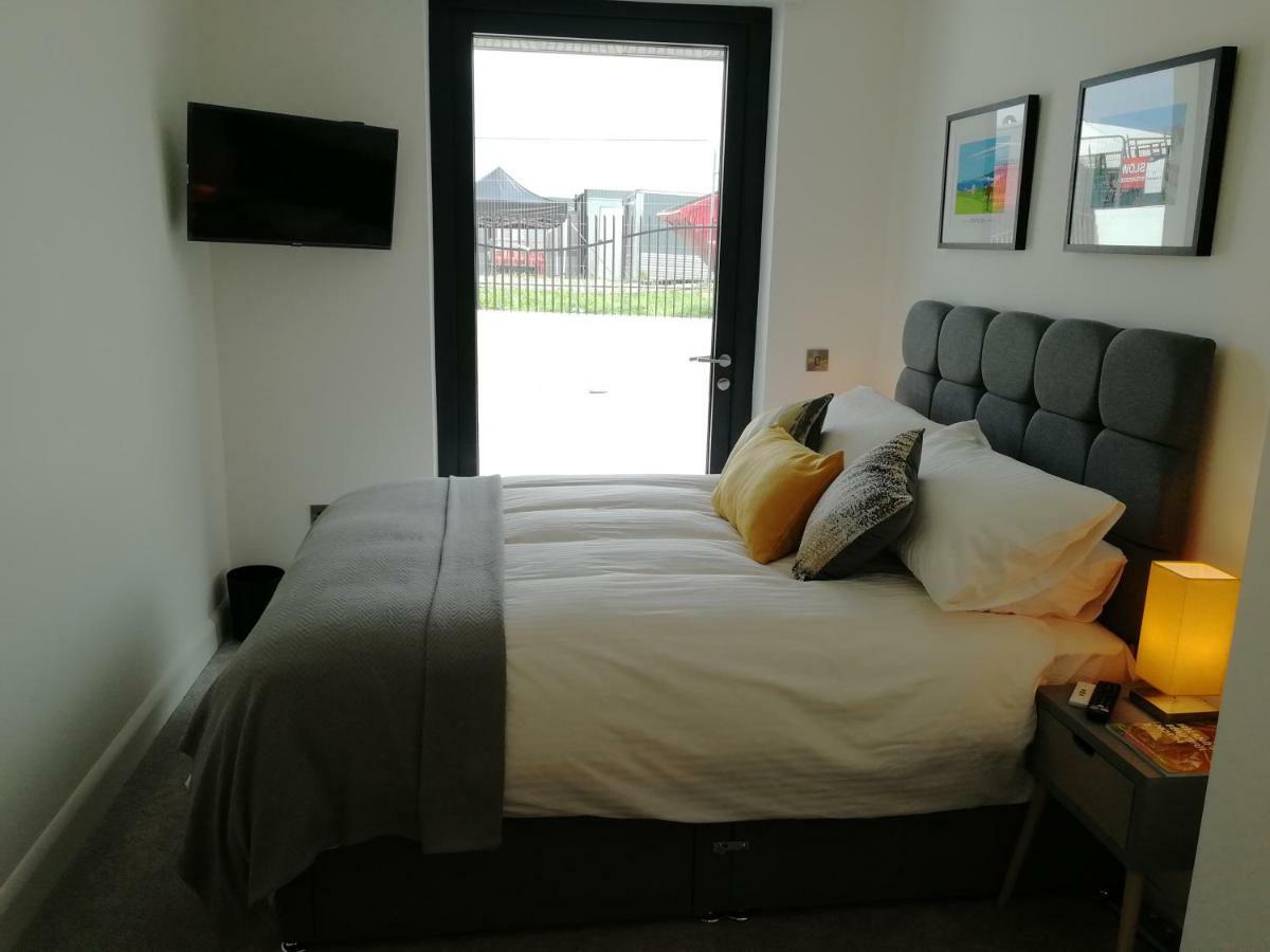 Portrush Luxury Apartment, Currangate ภายนอก รูปภาพ