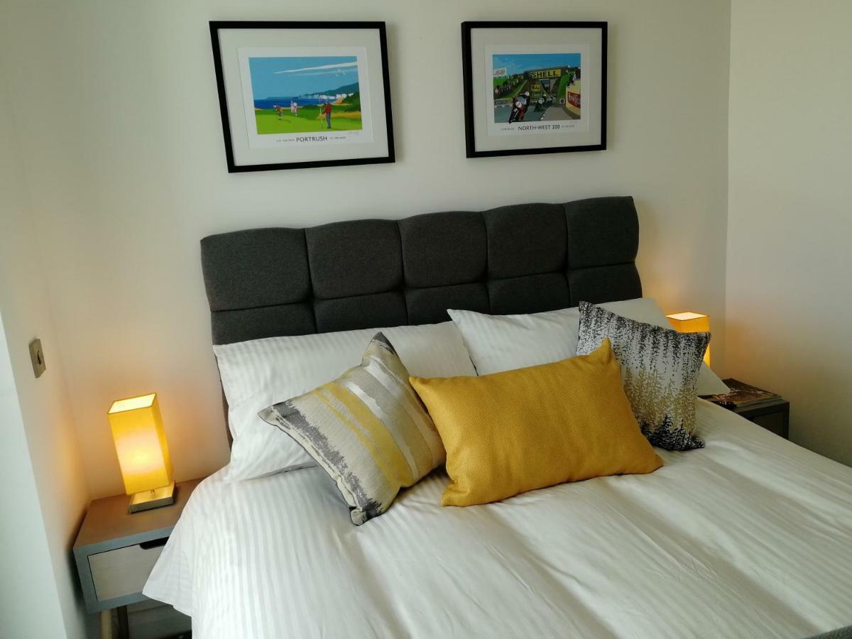 Portrush Luxury Apartment, Currangate ภายนอก รูปภาพ